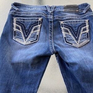 Women’s blue, jean/denim capris.
